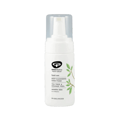 Natuurlijke, ethylalcoholvrije handdesinfecterende en handzeep. Een 2-in-1 biologische handreiniger met antibacteriële Tea Tree en Manuka. Dit natuurlijk schuimende handschuim is geschikt voor alle huidtypes, zelfs de meest gevoelige huid.