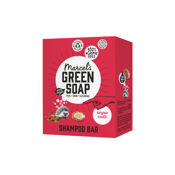 Marcel’s Green Soap Shampoo Bar bieden een natuurlijke en duurzame manier om je haar te reinigen en verzorgen. De plantaardige ingrediënten reinigen mild, versterken de haarstructuur en laten een aangename geur achter. Verkrijgbaar in drie heerlijke varianten: Argan & Oudh, Tonka & Muguet en Vanille & Kersenbloesem.