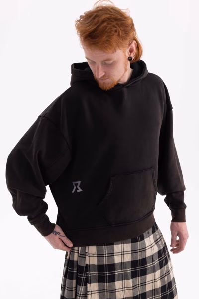 Achilles and the Tortoise Logo Hoodie Black | 50% GRS-gecertificeerd gerecycled katoen / 50% OCS-gecertificeerd biologisch katoen | Achilles hoodie