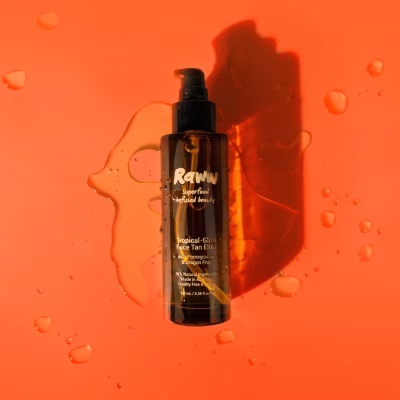 De RAWW Tan Elixir is een natuurlijke zelfbruiner die je een natuurlijke, gezonde en stralende teint geeft | Verrijkt met aloë vera en kokosolie!