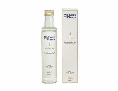 De refill voor de We Love The Planet diffuser zorgt weer voor een heerlijke geur en een aangename sfeer in huis | Refill We Love The Planet Diffuser