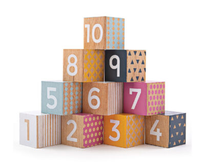 BigJigs Toys Houten Cijferblokken 6 mnd | Spelen met de cijferblokken is ook een leuke manier om kinderen te leren tellen als ze wat ouder zijn.