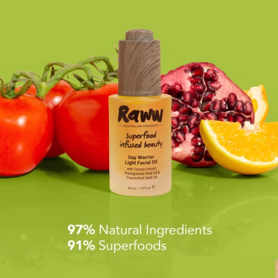 De RAWW Day Facial Oil met superfoods is een unieke, natuurlijke olie die je huid voedt en verzorgt | Een mix van antioxidanten, vitamines en mineralen