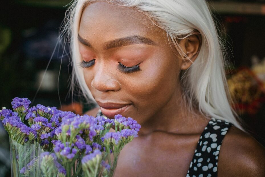 Gebruik jij al lavendel als superkracht voor een gezonde en ontspannen huid? Wat wél en wat niet? Lavendel is een plantje met superkrachten!
