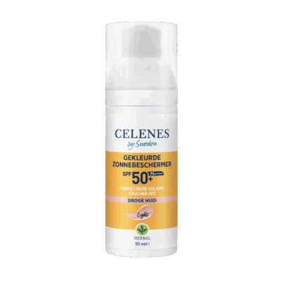 Bescherm je huid effectief tegen de zon én geef een lichte tint met Celenes Herbal Sunscreen Dry Touch Fluid Tinted Light SPF 50 50ml. Deze lichte, snel absorberende zonnebescherming biedt brede bescherming tegen UVA- en UVB-stralen en geeft een natuurlijke, subtiele dekking. Verrijkt met plantaardige ingrediënten die de huid kalmeren en hydrateren, ideaal voor dagelijks gebruik.