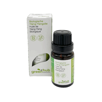 Greenhub Bio Etherische Ylang-Ylangolie 10ml is een exotische en bloemige olie die ontspanning en welzijn bevordert. De olie wordt biologisch gewonnen uit de bloemen van de Cananga odorata en staat bekend om haar kalmerende, harmoniserende en verzorgende eigenschappen. Ideaal voor gebruik in aromatherapie, massage of als natuurlijke geurverfrisser in huis.