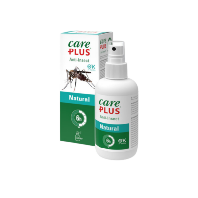 Care Plus Citriodiol Anti Insect Spray Natural 200 ml is een effectieve, op natuurlijke basis gemaakte insectenspray die muggen, teken en andere bijtende insecten op afstand houdt. Deze spray bevat Citriodiol® – een afgeleide van de olie uit de Eucalyptus citriodora – en biedt langdurige bescherming zonder synthetische chemicaliën. Perfect voor buitenavonturen, reizen en dagelijks gebruik als je de natuur in gaat.