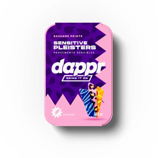 Ga op avontuur met de DAPPR Savanne Pleisters – Let’s Go Wild Bandages. Deze flexibele pleisters combineren betrouwbare wondverzorging met een speels savanne-design vol wilde dieren, waardoor een kleine verwonding net wat minder spannend wordt.