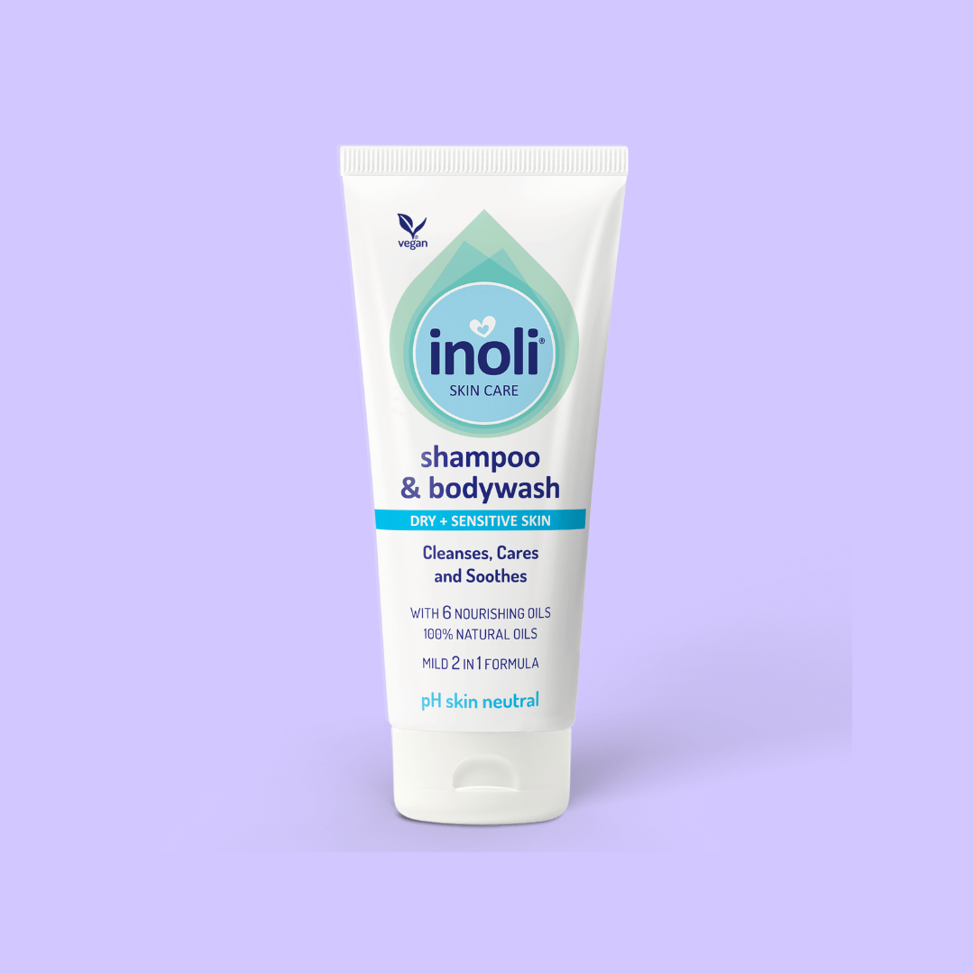 De Inoli Baby 2-in-1 Shampoo & Douchegel 200 ml is een milde, verzorgende cleanser voor de tere huid en haren van je baby. Deze zachte formule reinigt effectief zonder de huid uit te drogen en ondersteunt een gezond huid- en haarritueel.