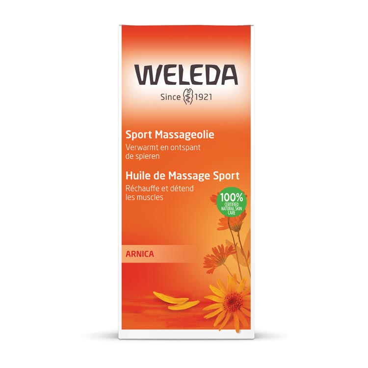 De Weleda Arnica Massageolie 200 ml is een verwarmende en activerende lichaamsolie die speciaal is ontwikkeld voor massage van vermoeide en gespannen spieren. Met natuurlijke arnica-extracten en zonnebloemolie ondersteunt deze olie de doorbloeding en helpt het lichaam soepel en ontspannen aan te voelen. Ideaal voor gebruik vóór of na het sporten of bij stijve spieren.