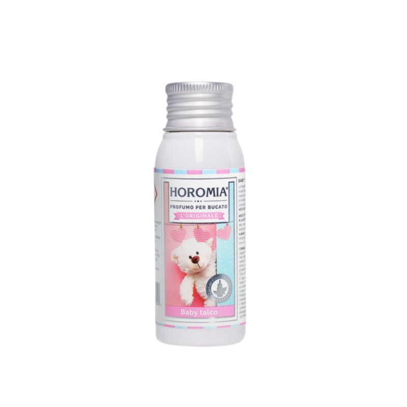 De Horomia Natuurlijk Wasparfum 50ml zijn luxe geurboosters voor je was, speciaal ontwikkeld om je kleding, beddengoed en stoffen een frisse, lichte en aangename geur te geven. De fijne nevel verspreidt een subtiele geur die helpt onaangename geurtjes te neutraliseren en je was een langdurige, verfrissende aroma‑ervaring te geven. Perfect voor dagelijks gebruik in de wasmachine of op handwas voor een extra geurige touch.