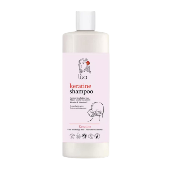 De Lúa Shampoo Keratine is een verzorgende shampoo die helpt het haar te versterken en te herstellen. De formule met keratine ondersteunt beschadigd en verzwakt haar, waardoor het haar zachter, gladder en beter handelbaar wordt. Geschikt voor dagelijks gebruik en ideaal voor droog of beschadigd haar.