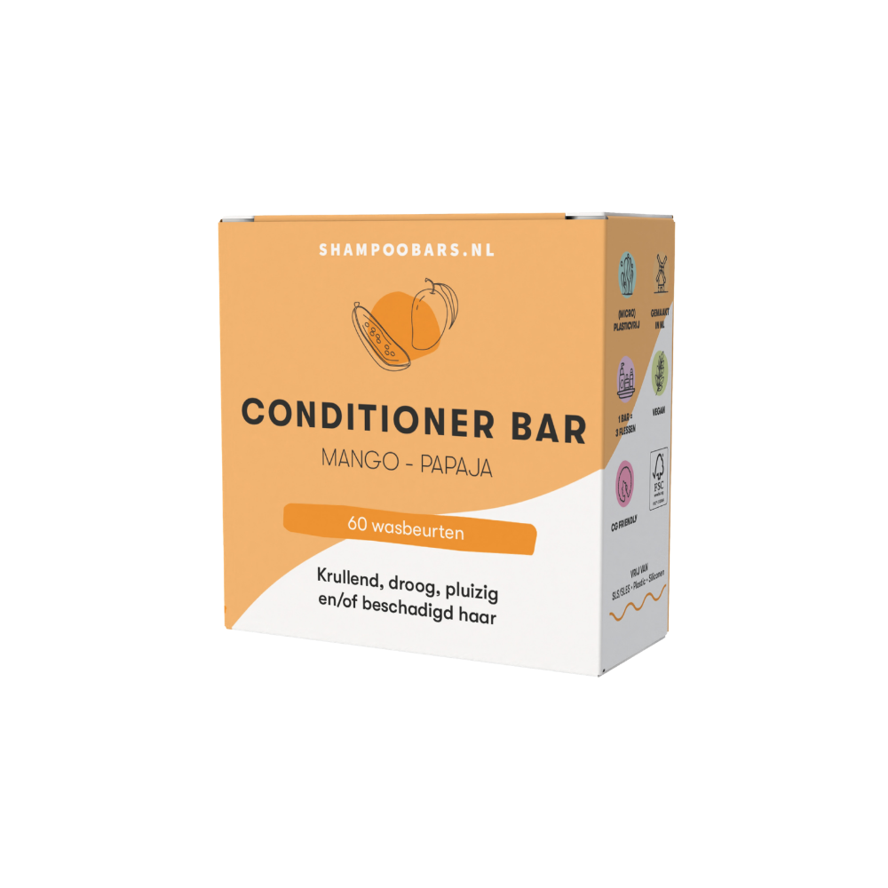 Deze verzorgende conditioner bar met mango en papaja voedt het haar intensief en maakt het zacht, glad en makkelijk doorkambaar zonder te verzwaren. De formule van de ShampooBars Conditioner Bar Mango & Papaja - 60 gram hydrateert het haar en helpt pluis te verminderen, terwijl het een gezonde glans ondersteunt. Ideaal voor dagelijks gebruik en geschikt voor alle haartypes.