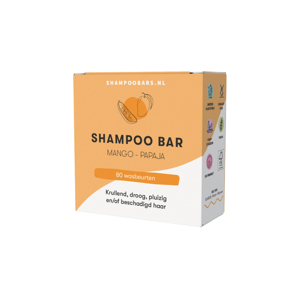 Deze milde shampoo bar met mango en papaja reinigt het haar op een zachte manier zonder het uit te drogen. De verzorgende formule van de ShampooBars Shampoo Bar Mango & Papaja - 60 gram helpt het haar soepel, schoon en glanzend te houden. Ideaal voor dagelijks gebruik en geschikt voor alle haartypes.